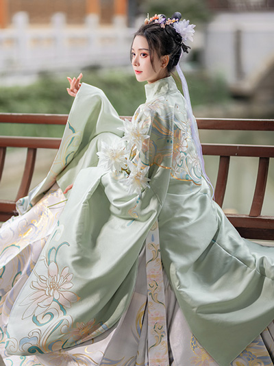 Bloom in Style: Recommended Spring Hanfu for the Flower Season