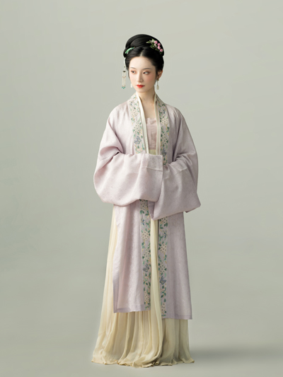 Rediscovering the Beauty of Song Dynasty Hanfu Matching